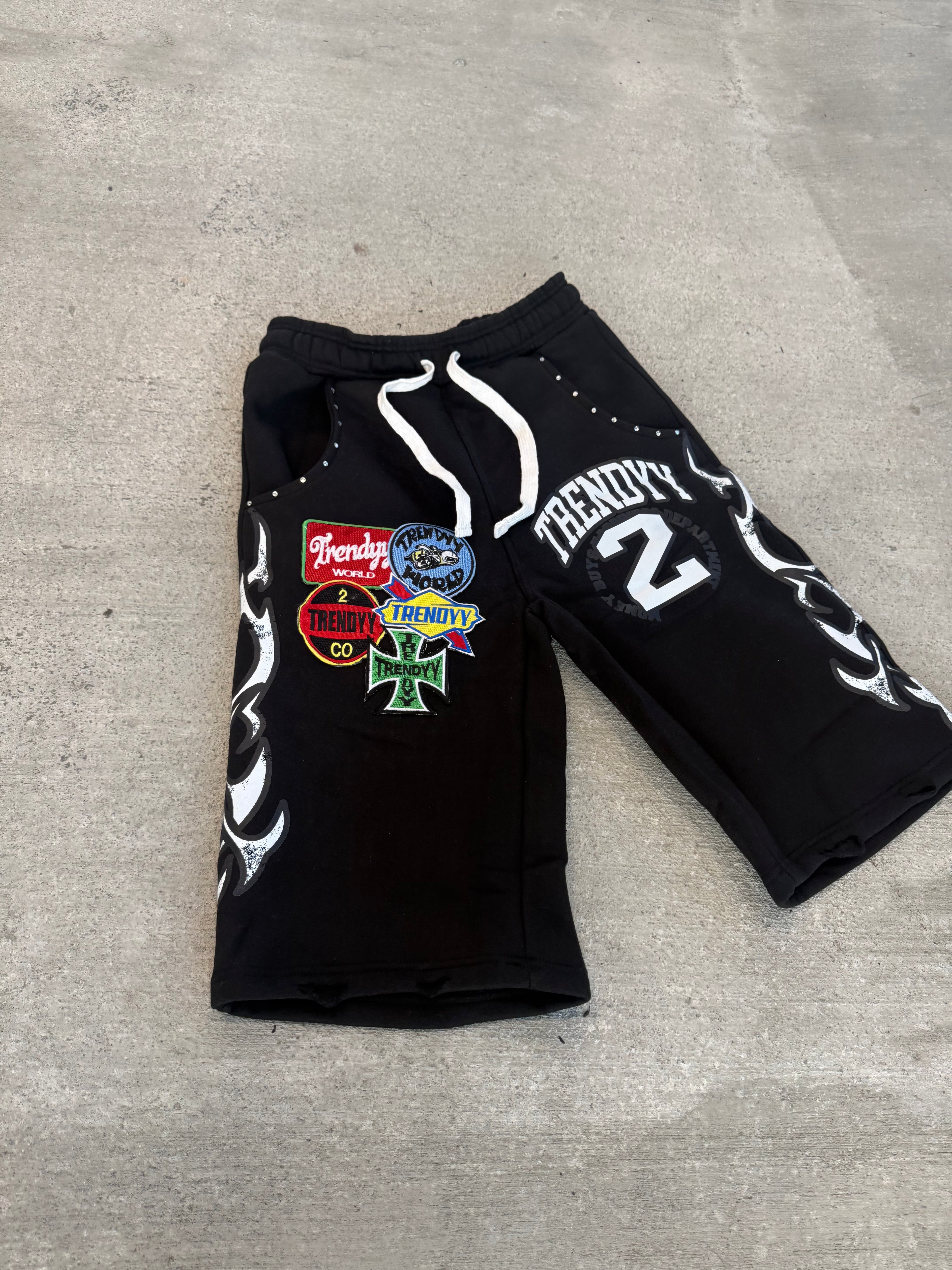 “V10” 3/4 Shorts