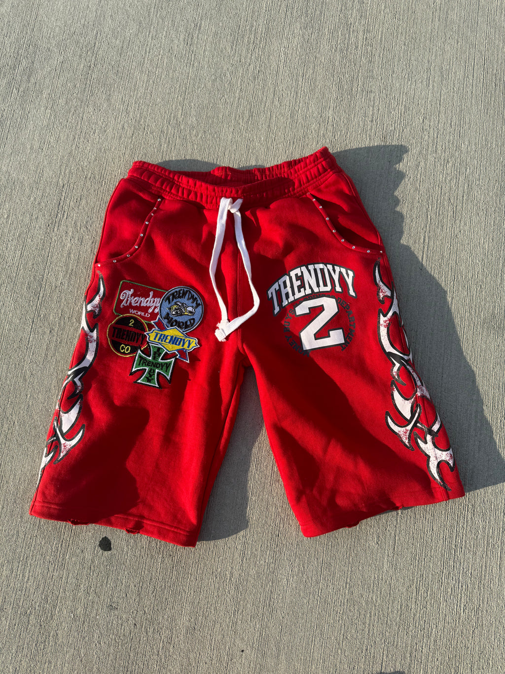 “V10” 3/4 Shorts